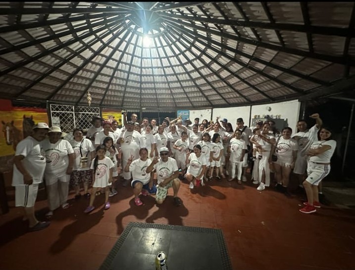 Imagen de paseo con asociados